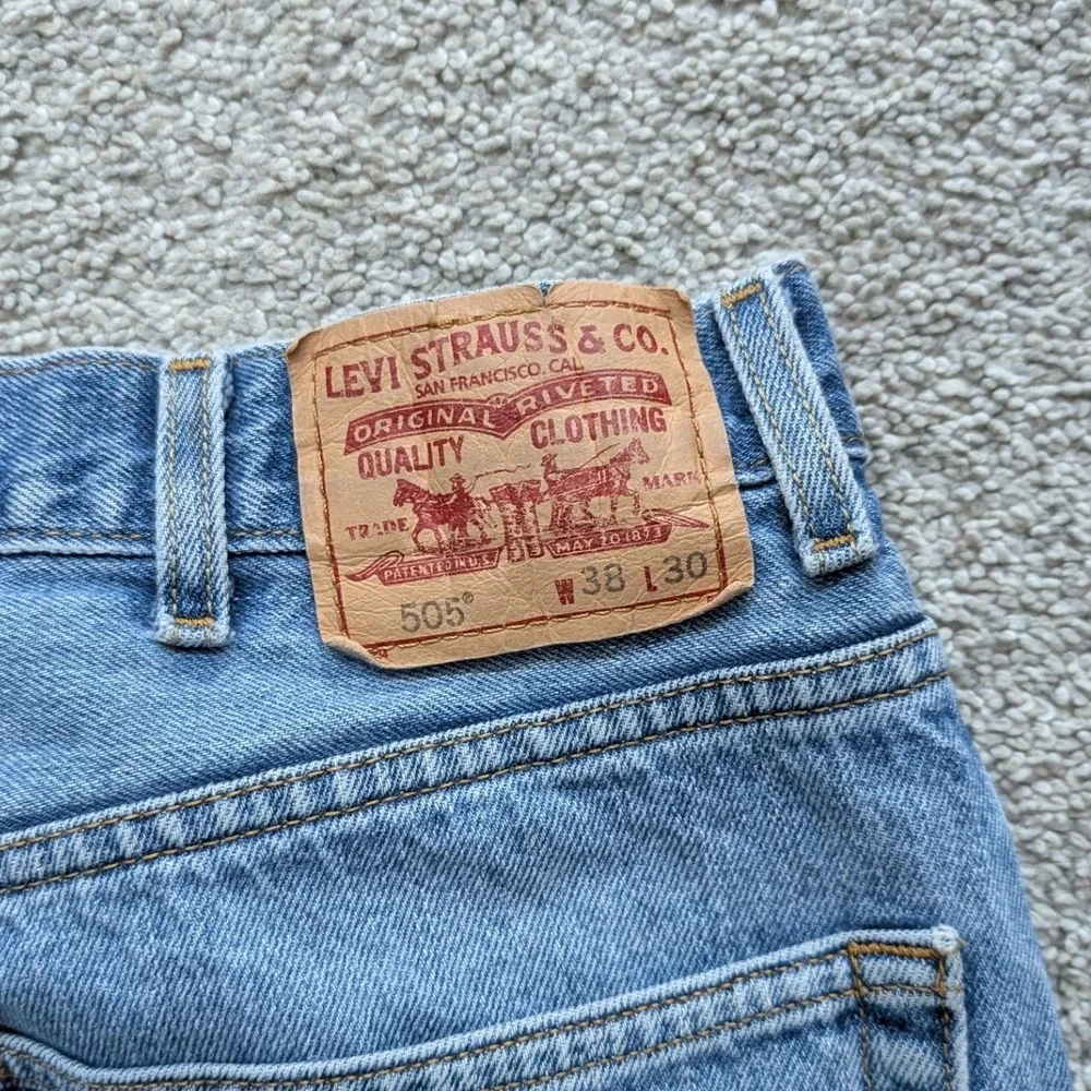 Vintage Y2K Levi's 505 Regular Fit Jeans Mens 38x30 Cotton Blue Faded